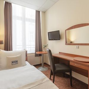 Economy Zimmer mit Kingsize-Bett